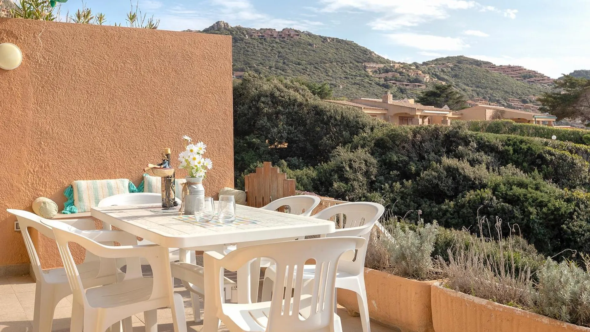 Holiday K1 Costa Paradiso 0*,